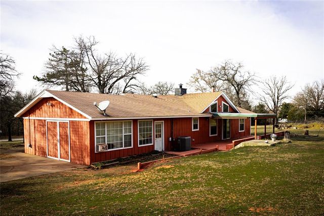 19 Russell Road, Mcloud, OK 74851