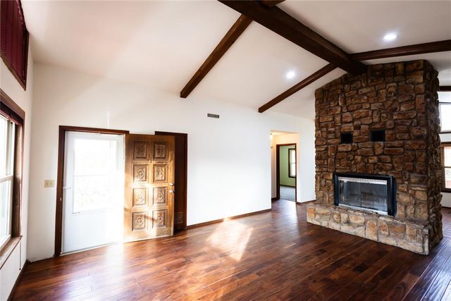 19 Russell Road, Mcloud, OK 74851