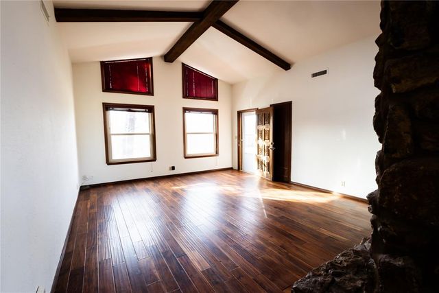 19 Russell Road, Mcloud, OK 74851