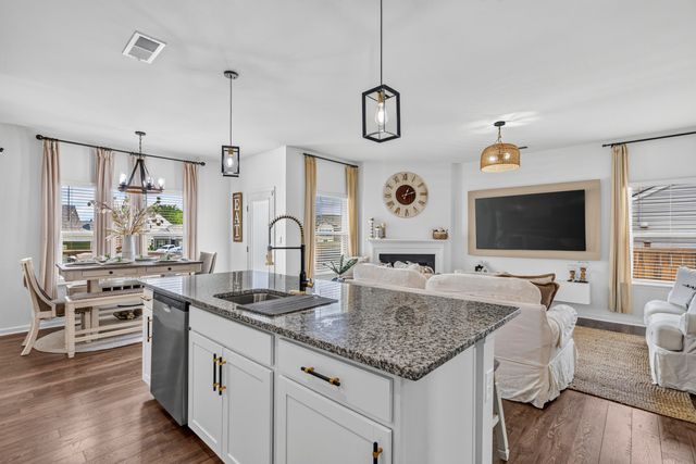 8583 Raspberry Way, Ooltewah, TN 37363