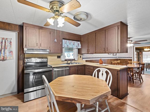 106 CHANNEL BUOY RD, Ocean City, MD 21842