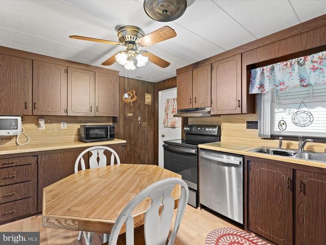 106 CHANNEL BUOY RD, Ocean City, MD 21842