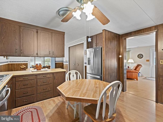 106 CHANNEL BUOY RD, Ocean City, MD 21842