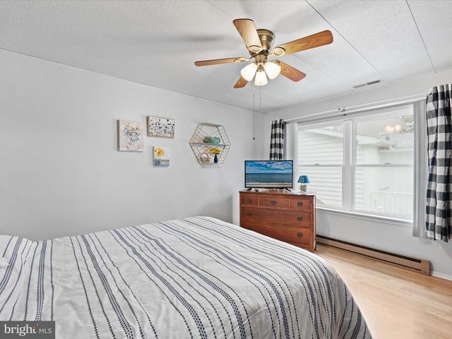 106 CHANNEL BUOY RD, Ocean City, MD 21842