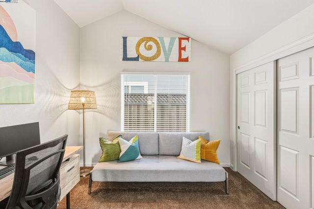 974 Clinton Pl, Pleasanton, CA 94566