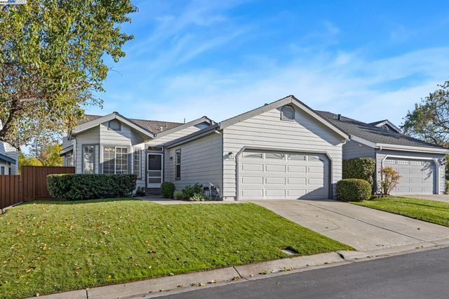 974 Clinton Pl, Pleasanton, CA 94566