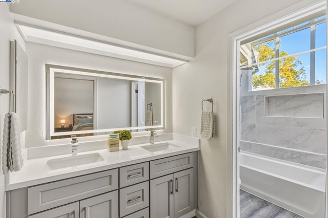 974 Clinton Pl, Pleasanton, CA 94566