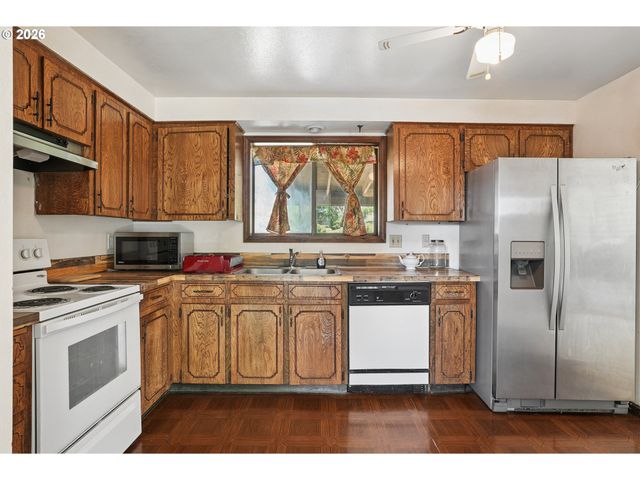 1453 Se 29TH Ct, Troutdale, OR 97060