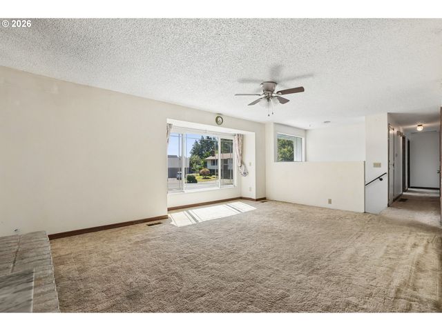1453 Se 29TH Ct, Troutdale, OR 97060