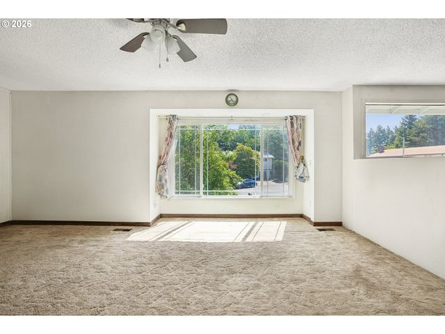 1453 Se 29TH Ct, Troutdale, OR 97060