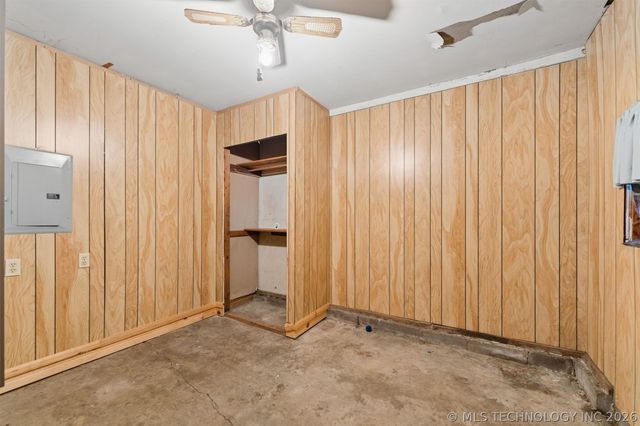 212 S Indianola Street, Pryor, OK 74361