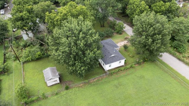 212 S Indianola Street, Pryor, OK 74361