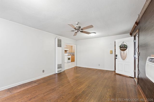 212 S Indianola Street, Pryor, OK 74361