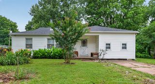 212 S Indianola Street, Pryor, OK 74361