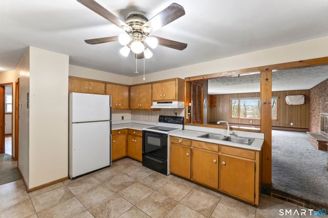 6 Sunrise Road, Danbury, CT 06810