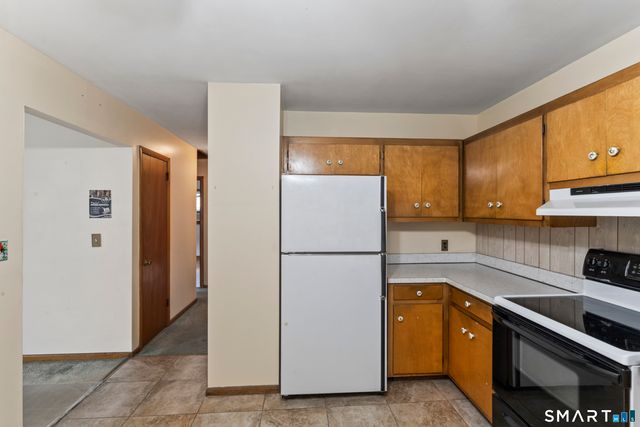 6 Sunrise Road, Danbury, CT 06810