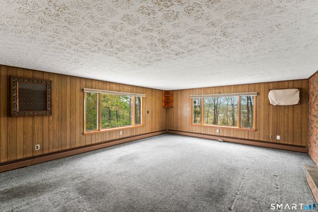 6 Sunrise Road, Danbury, CT 06810