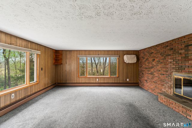 6 Sunrise Road, Danbury, CT 06810