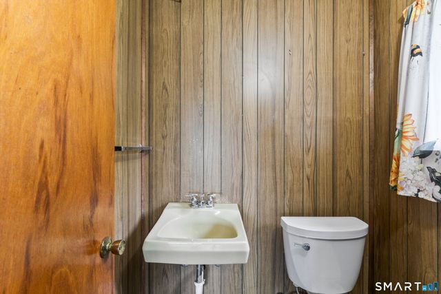 6 Sunrise Road, Danbury, CT 06810