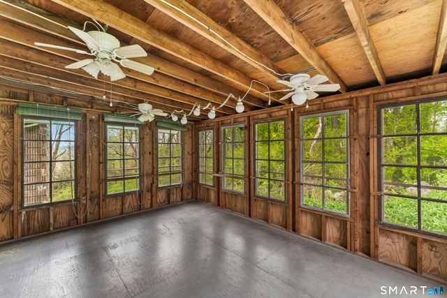 6 Sunrise Road, Danbury, CT 06810