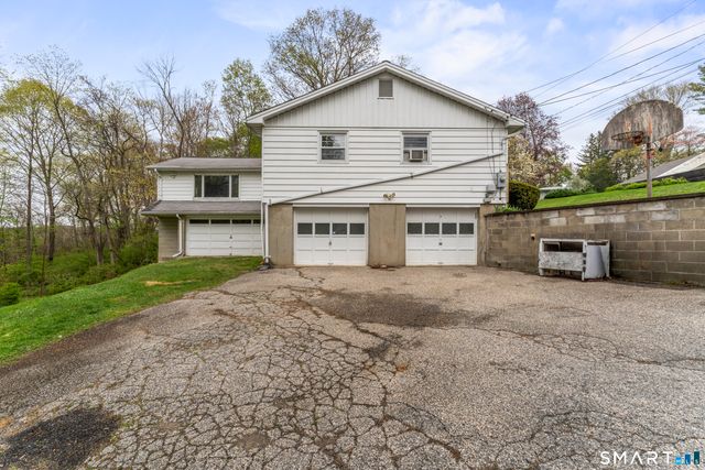 6 Sunrise Road, Danbury, CT 06810