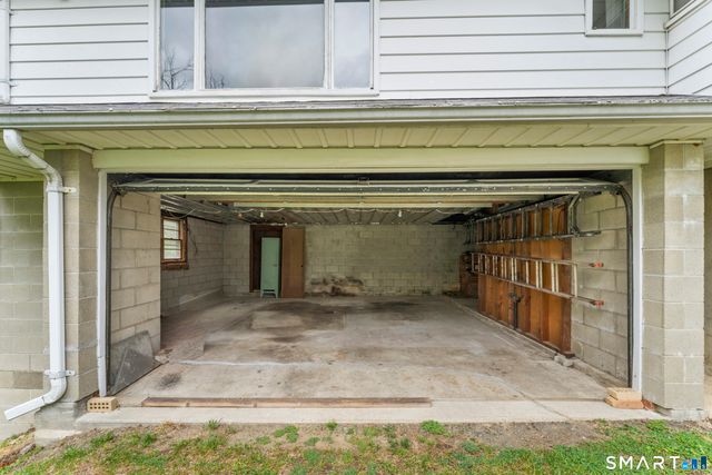 6 Sunrise Road, Danbury, CT 06810