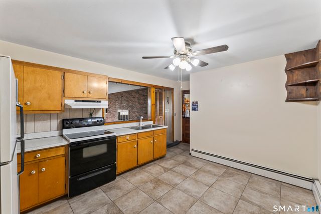 6 Sunrise Road, Danbury, CT 06810