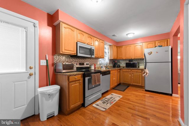 8616 MYRTLE AVE, Bowie, MD 20715