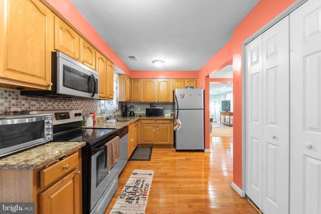 8616 MYRTLE AVE, Bowie, MD 20715