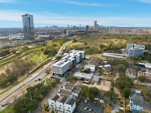 2019 State Street, Houston, TX 77007