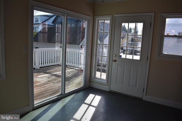 7205 CLARENDON RD, Bethesda, MD 20814