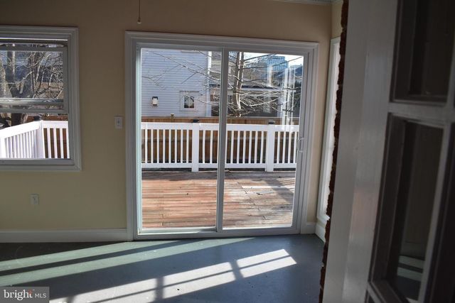 7205 CLARENDON RD, Bethesda, MD 20814