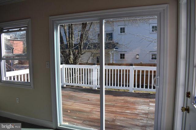 7205 CLARENDON RD, Bethesda, MD 20814