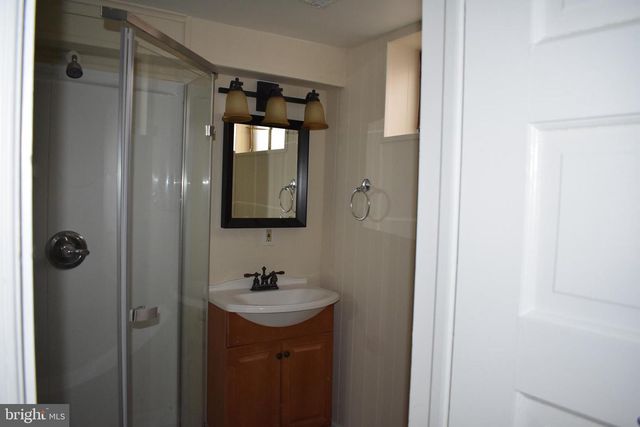 7205 CLARENDON RD, Bethesda, MD 20814