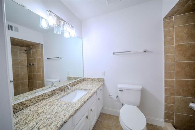 346 Carpenter Drive 17, Atlanta, GA 30328