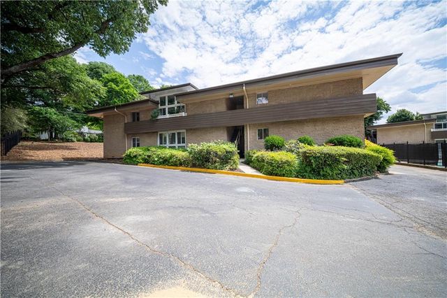 346 Carpenter Drive 17, Atlanta, GA 30328