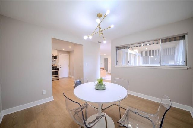 346 Carpenter Drive 17, Atlanta, GA 30328