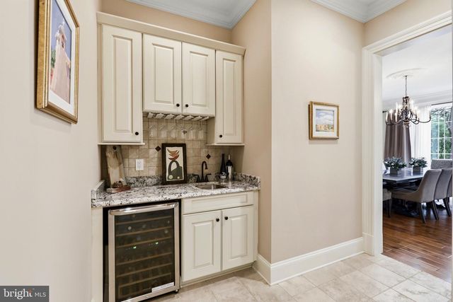 936 KIMBERWICKE RD, Mclean, VA 22102