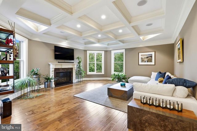936 KIMBERWICKE RD, Mclean, VA 22102