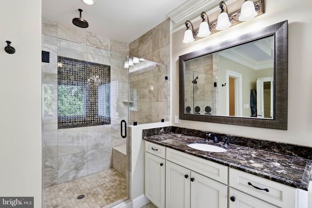 936 KIMBERWICKE RD, Mclean, VA 22102