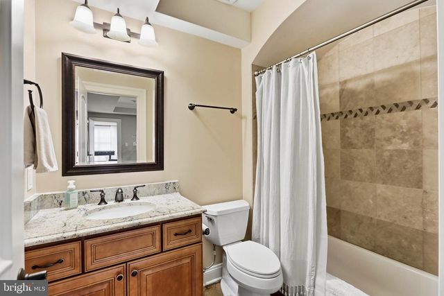 936 KIMBERWICKE RD, Mclean, VA 22102