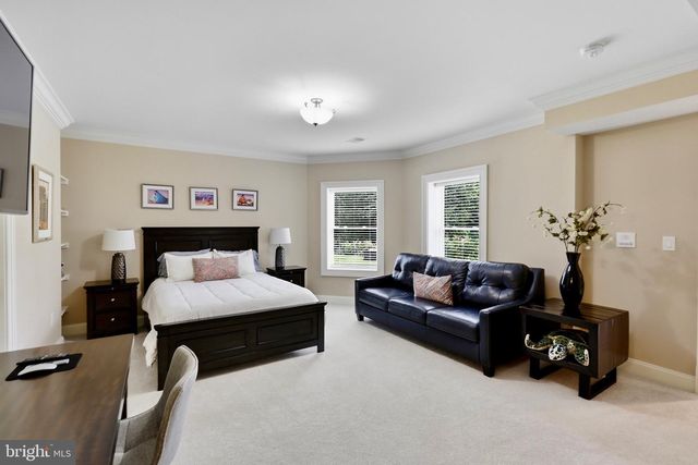 936 KIMBERWICKE RD, Mclean, VA 22102