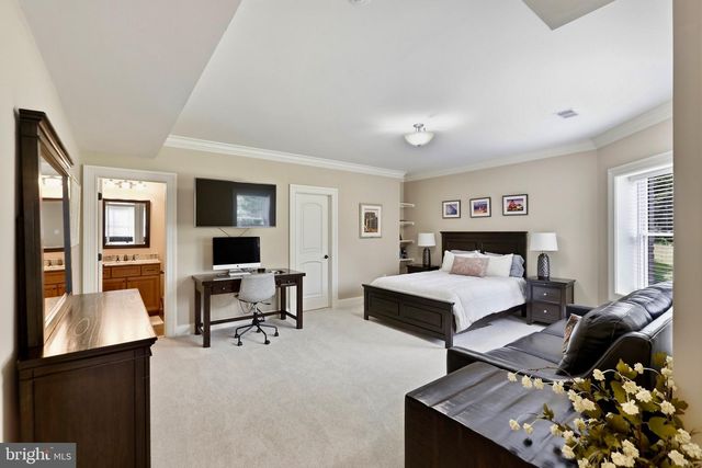 936 KIMBERWICKE RD, Mclean, VA 22102