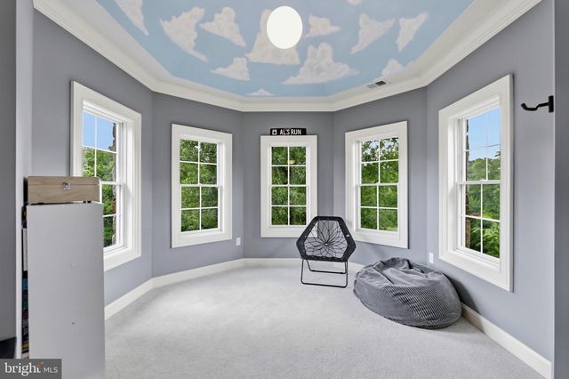 936 KIMBERWICKE RD, Mclean, VA 22102