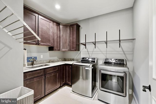 936 KIMBERWICKE RD, Mclean, VA 22102