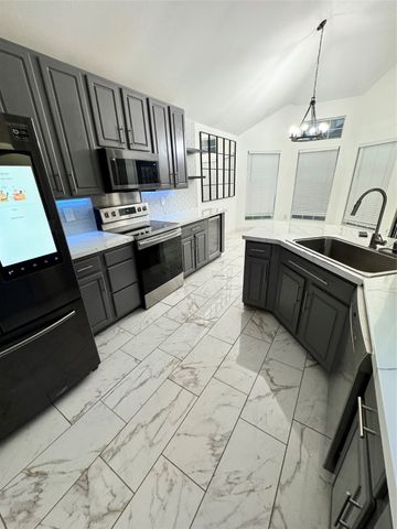 7005 Deer Ridge Drive, Fort Worth, TX 76137