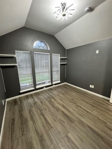 7005 Deer Ridge Drive, Fort Worth, TX 76137