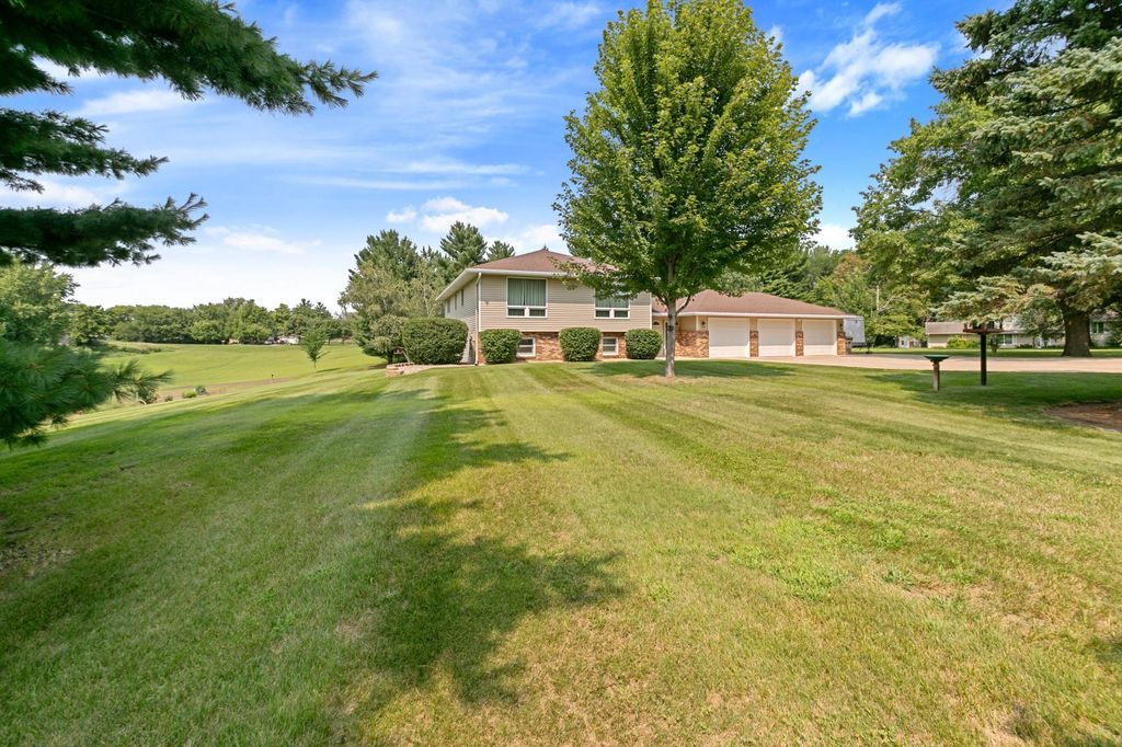 5330 Pine Cone Lane, Carver, MN 55315 — photo 2