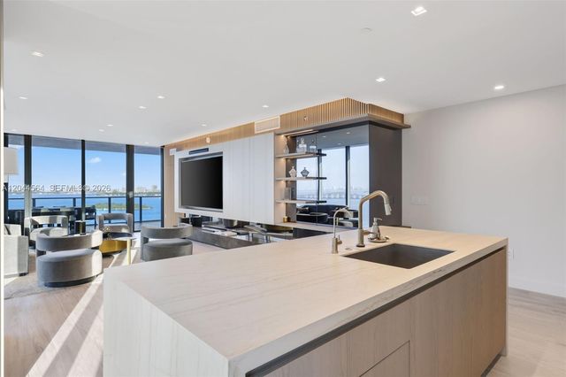 700 NE 24th Street 1401, Miami, FL 33137
