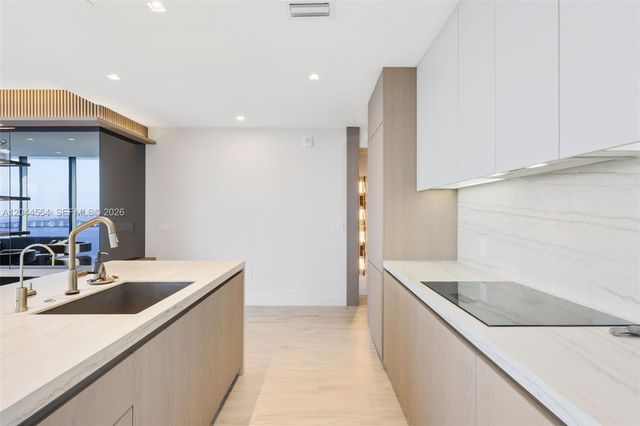 700 NE 24th Street 1401, Miami, FL 33137